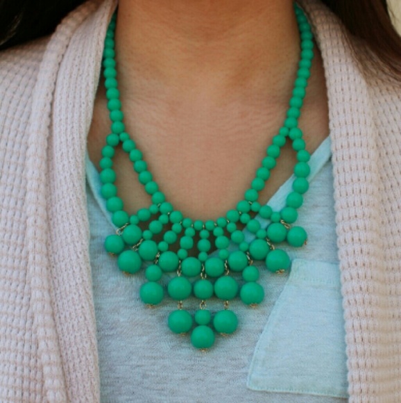 Mint green statement beaded necklace t&j designs - Picture 2 of 3